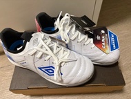 Umbro 小童足球鞋
