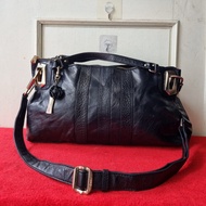 TAS SLING DKNY WANITA KULIT ASLI SECOND BRANDED / TAS PESTA KULIT