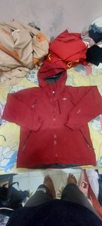 接近全新 Eddie Bauer & Outdoor Research 紅色外套