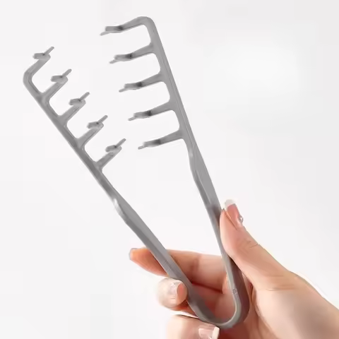 Puffy, wide-toothed hair; Puffy texture styling; Comb; Puffy roots; Natural curls; Hair care comb