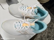 new balance 女款420系列拼色運動鞋 WE420LW2顏色白色+薄荷色