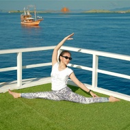 Yoga Clothes / Just Breath Unique Yoga T-shirt / Selling Women's Yoga Clothes / Mermaid Pattern Legg