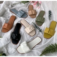 DAFF 47 Wrinkled Sandals