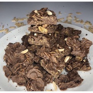 Crispy CHOCOLATE, PREMIUM CHOCOLATE, Delicious CHOCOLATE