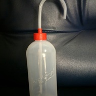 Bird drinking water filling/ bird drinking water bottle bird filling