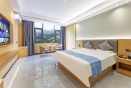 Haikou Rainbow Hotel (Hainan University Store, Haidian Island )