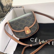 HK$500 Celine 馬鞍包