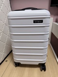 新秀麗 Samsonite Omni 2 可上機 登機箱 硬殼可擴展行李箱 20寸 白色 附usb充電插頭