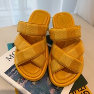 LV Venice黃色魔術貼交叉拖鞋
