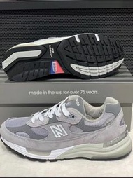 New Balance NB 992 低幫 跑步鞋 男女同款 灰色