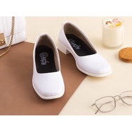 White women's leather shoes, white nurse shoes, Paskibra shoes