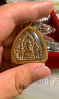 七龍佛（泰國佛牌）