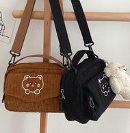 bangkokshop(B1891) กระเป๋าสะพายข้างผ้าลูกฟูกใบเล็ก หน้าน้อนหมี