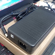 Dell Alienware 330W 19.5V 16.9A 7.4x5.0mm M18X X51 Y90RR P19E XM3C3 ADP-330AB D DA330PM11 Charger Ad