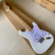 Fender Squier Stratocaster กีต้าร์ไฟฟ้า SSH กีตาร์มืออาชีพ (สีขาว/สีฟ้า)