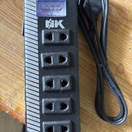 5-way 5-switch universal serial power outlet
