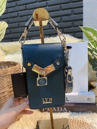 LYN กระเป๋าใส่โทรศัพท์ รุ่น Lockie Mini Crossbody