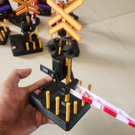 PALANG PINTU KERETA API MAINAN MINIATUR palang pintu kereta api bisa bunyi