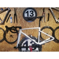 FRAMESET SL7 WHITE WITH ULTEGRA R8020