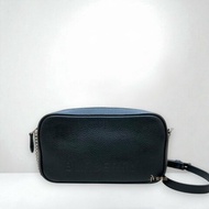 JS1332-Burberry 黑牛皮壓紋logo相機包