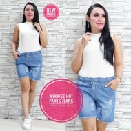 Strawberry Embroidered Hot Pants Hot Pants PREMIUMWanita JEANS Hot Pants