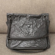 YSL大號水泥灰NIKI