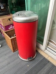 IKEA 30L 紅色垃圾桶