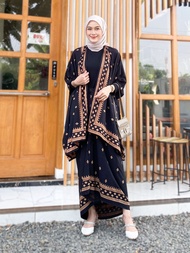 Outfit Lebaran Simpel One Set Batik Outer Rok Lilit Kimono Wanita Rayon Oversize Motif Etniq Modern