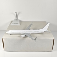 JC Wings 1: 200 White Box Blank Machine B737-900ER Double Wing Alloy Airplane Model