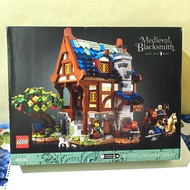 [Lego Ideas] 21325 Medieval Blacksmith