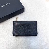 香奈兒CHANEL Timeless黑金浮雕牛皮一字拉零錢包