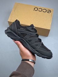 🤩必備機能防水戶外鞋🤩 ECCO愛步 Terracruise LT GORE-TEX男士戶外徒步登山鞋 | 全黑耐髒好打理 | GORE-TEX全防水透氣 | 輕量緩震防滑大底 | 日常戶外兩穿百搭|
