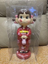 牛奶妹 不二家 搖頭公仔