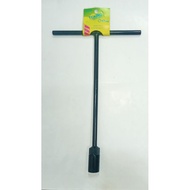 17 mm T-SOCKET WRENCH