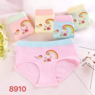 Rabbit triangle girls' panties 8910