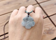 【親翠】天然翡翠 冰烏雞芝麻糊帶綠花調整式繩鏈