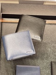 英國代購 英國直送 PRADA Black or blue men's logo wallet 黑色 或 藍色 真皮 真皮銀包 皮夾 男士銀包 散紙包 散銀包 返工 上班族 白領 禮物 聖誕禮物 生日