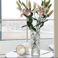 Cylindrical patterned glass flower vase