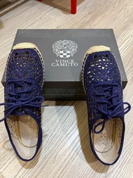 VINCE CAMUTO 休閒鞋