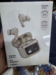 黑色夾耳式藍牙耳機
