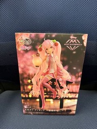 放 日版 Artist Masterpiece + 初音ミク 櫻初音 Sakura Miku 櫻提燈ver. 長闊盒 Figure