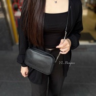 Burberry 黑牛皮壓紋logo相機包