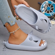 chloe slippers sab slippers Kartun sandal hiu Sandal dan selipar wanita musim panas baru, kasut hiu,