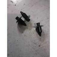 SUZUKI Satay grill clip button ertiga wagon rSUZUKI