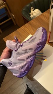 Under Armour Curry 9 紫色運動鞋