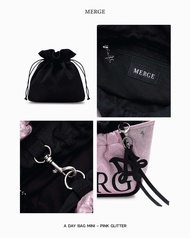 MergeA Day Bag Mini glitter in Pink GlitterBlack Glitterแท้💯 พร้อมส่งในไทย🇹🇭