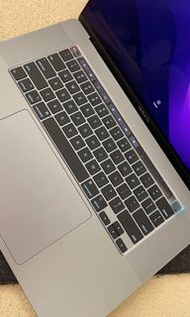 MacBook Pro 16 inch i9 2.4 32gb ram 2tb ssd