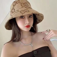 GUCCI666 White LOVE Embroidered Baseball Cap