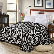 Spring and Summer Flannel Blanket Nap Sofa Black and White Zebra Pattern Blanket Single Double Coral Fleece Winter Thermal Bed Sheet