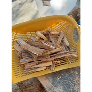 Gaharu Racik Gaharu siap dipotong